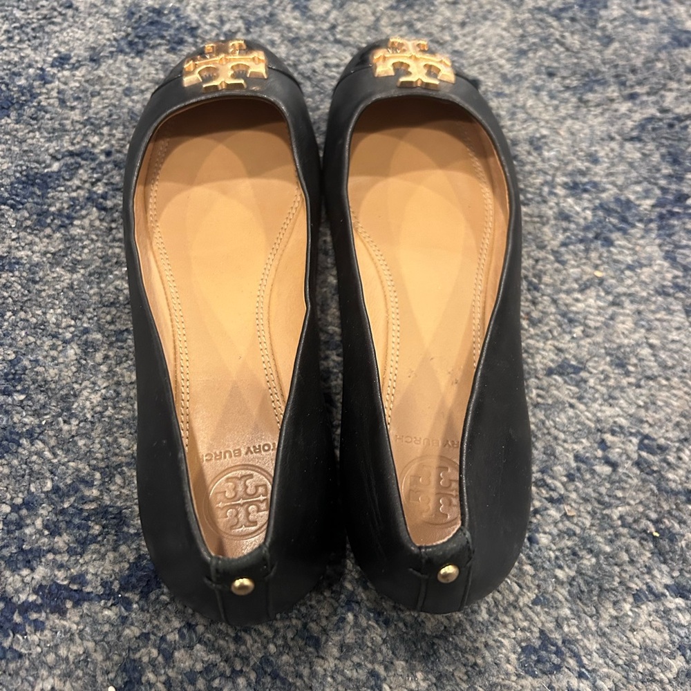 Tory Burch black ballet flats size 6 like new - Picture 4 of 8